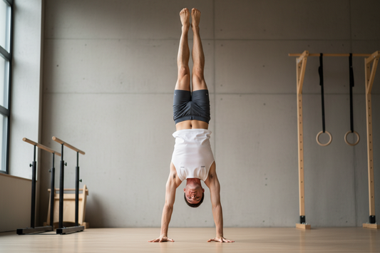 HOW MOBILITY UNLOCKS EFFORTLESS HANDSTANDS