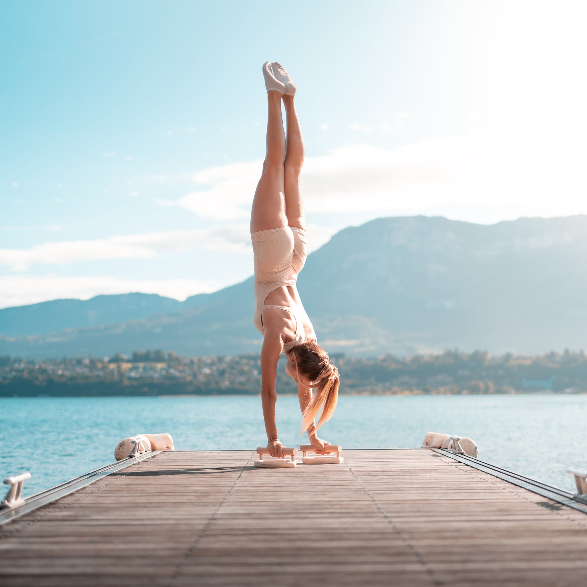 DJAK wooden gymnastic rings parallettes in use - training demonstration